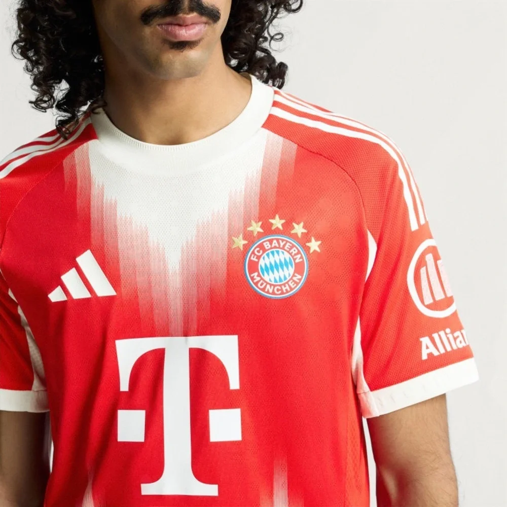 NWT FC Bayern 24/25 Home Authentic Jersey Adidas Bundesliga Size L